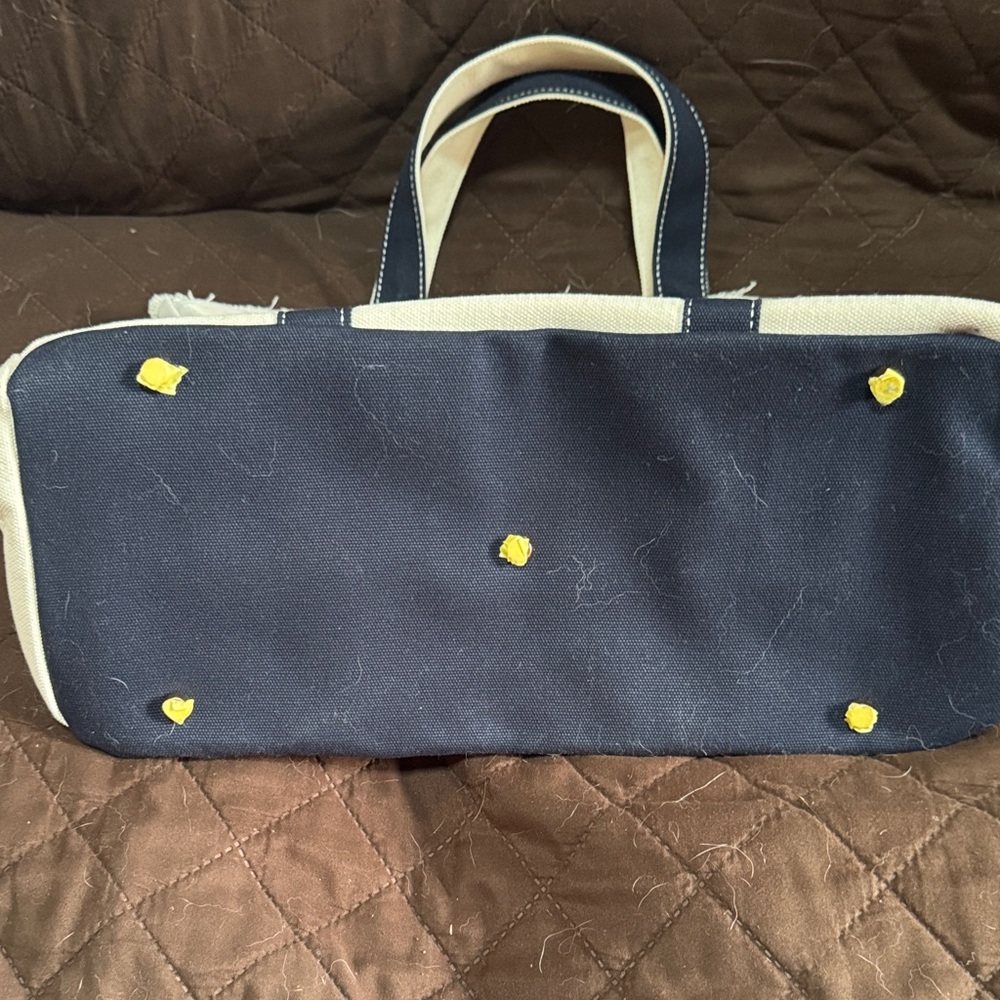 Elegant Cream and Blue Boatkin Tote Bag - Picture 2 of 3